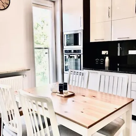 Nowoczesny Na Pradze Apartamento Varsovia