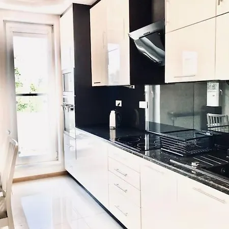 Nowoczesny Na Pradze Apartment