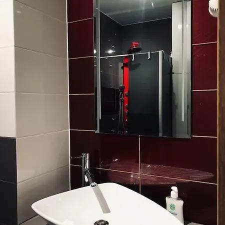 Apartamento Nowoczesny Na Pradze *