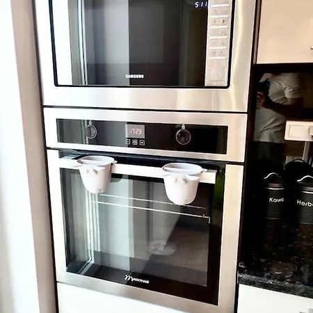 Nowoczesny Na Pradze Varsovia