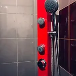 Nowoczesny Na Pradze *
