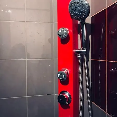 Nowoczesny Na Pradze *