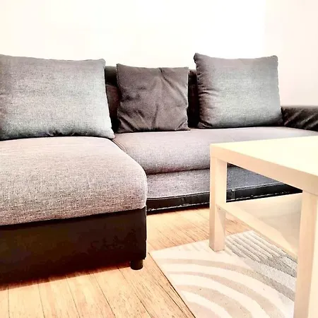 Lägenhet Nowoczesny Na Pradze